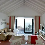 ファームステイ Casa Dos Botes - Whaleboat House Ter Sao Caetano (Pico)
