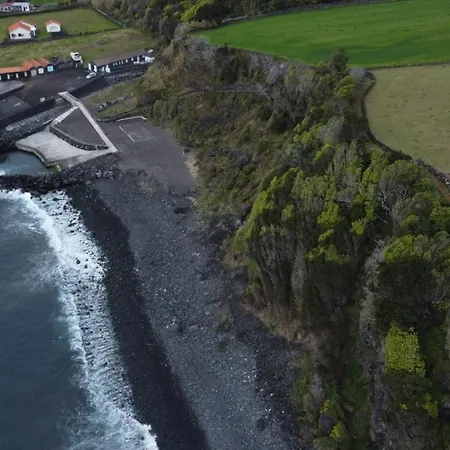 Gospodarstwo agroturystyczne Casa Dos Botes - Whaleboat House Ter