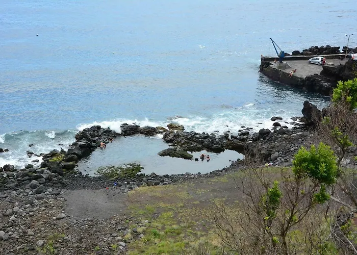 Gospodarstwo agroturystyczne Casa Dos Botes - Whaleboat House Ter *